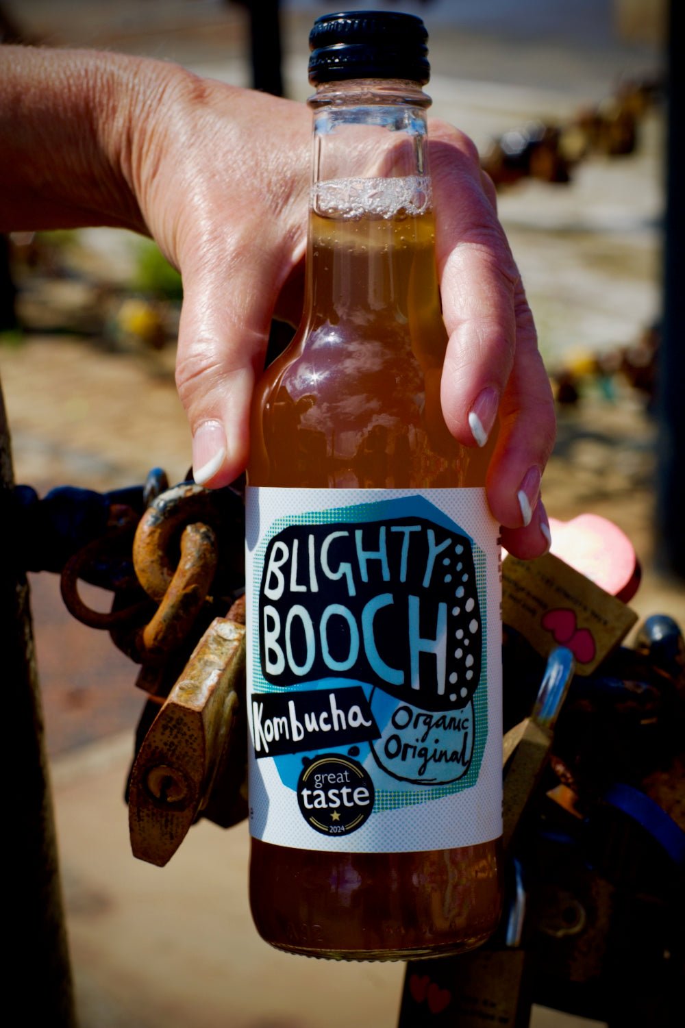 The Taste (Where's the Tea, Mate?) - Blighty Booch